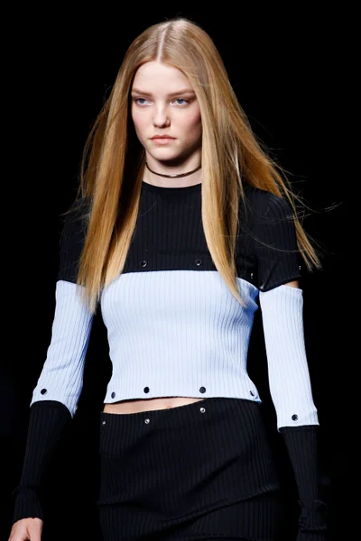 Look 49